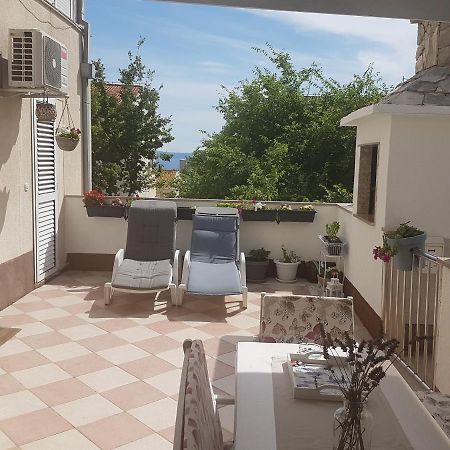Apartment Mirjana Makarska Bagian luar foto